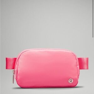 NEW LULULEMON EVERYWHERE BELT BAG SAKURA PINK